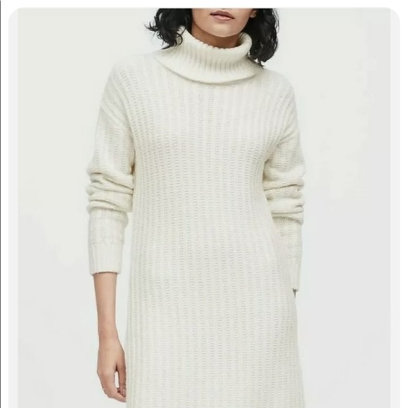 BRAND NEW Banana republic cream turtleneck sweater dress size M never worn - Picture 2 of 3